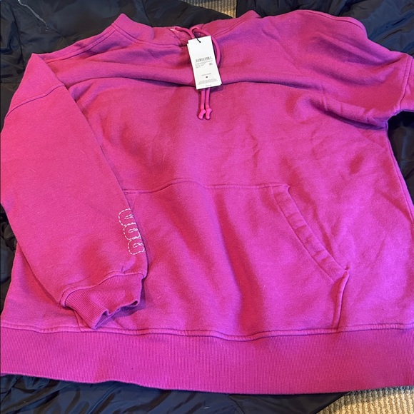 NWT UGG Simone boyfriend hoodie Sweatshirt in wild violet with Logo size S-L - Picture 6 of 12